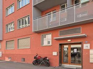 Cozy 1BR near lake with balcony - Mill 422