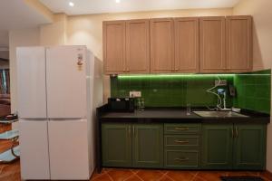 Luxury Private Villa Butler, Gazebo & Premium Stay