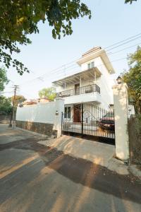 Luxury Private Villa Butler, Gazebo & Premium Stay