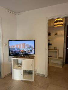 Coquet studio 10 min de Cannes