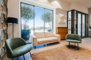 WF Italian Disco with Terrace, Cinema and Parking