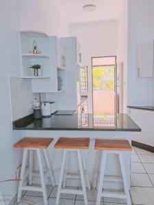 Ocean Rise - 2 Adults & 1 Child - Umdloti