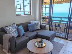 Ocean Rise - 2 Adults & 1 Infant Under 2 - Umdloti