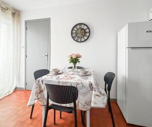 T2 vue port Cap dAgde - balcon, calme & central