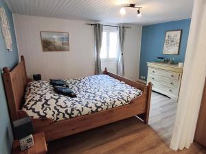 appartement en rez de jardin et terrasse dans villa