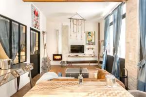 P1- Wonderful Experience Near Montmatre for 4-6p