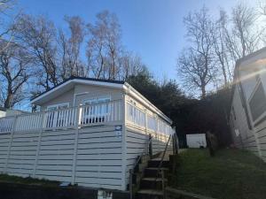Ashland - 2 bedrooms with decking sleeps 4