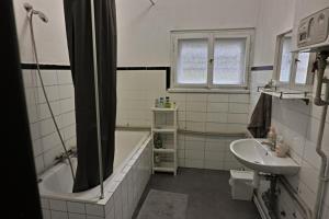 Prague Family Guest House - Rooms with shared bathroom