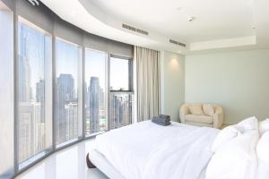 High-Floor 2BR with Skyline, Sea & Burj Khalifa View