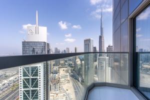High-Floor 2BR with Skyline, Sea & Burj Khalifa View