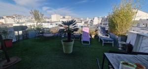 Romantic apartment with a view of the Sacré-Cœur