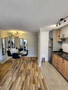 Céntrico y cómodo departamento