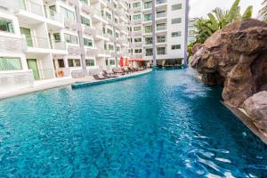 Club Royal Wongamat by Pattaya Sunny Rentals