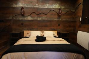 Cabin 13 Immersive Suite with Balneotherapy