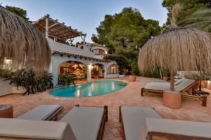 Ancora - By Almarina Villas