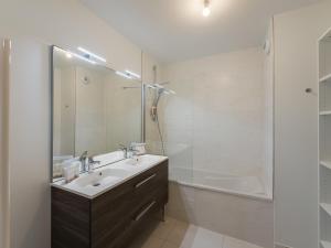 Spacieux appartement pour familles près du centre avec parking - FR-1-569-85