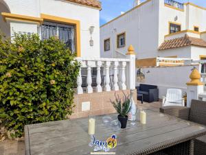 3-Bed Dream Hills Townhouse with Com Pool DH547