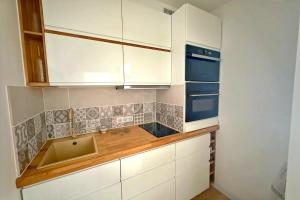 Magnifique T2 climatisé refait à neuf plein centre