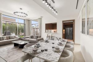 Beautiful 4BDR Villa with Jaccuzzi and BBQ Zone