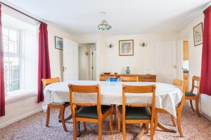 Clovelly Cottage Crantock near sandy beaches