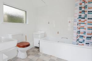 Colescus sea views and access to the sandy beach