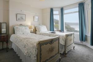 Colescus sea views and access to the sandy beach