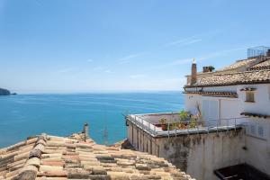 New! Una Terrazza Sul Mare