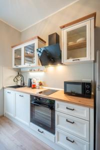 Spacious cozy Apt for big groups TOP City Center