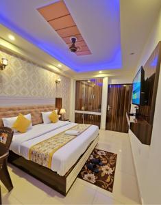 Hotel Cheston Villa At Delhi Airport