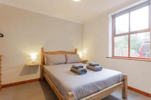 Newly Refurbished 3BR House near Coastal Retreat