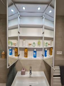 20th Floor Luxury - River & Castle View