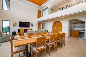 Casa Encanta del Pacifico Oceanview Pool Estate