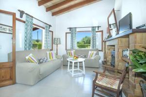 Villa Margalida II by Villa Plus