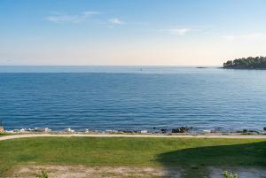 NESSO Panoramic Sea View Apartment