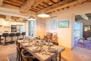 Luxury Villa in Val dOrcia Private Tuscan Oasis By TripCare