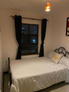 Lovely 2 bedroom condo with pool & panoramic view