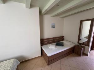 Anassa Deluxe Apartments & Studios