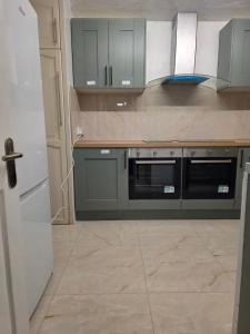 ELI STAY Ensuite rooms