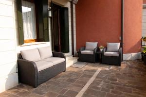 Domus Solferino - Ampio appartamento con parcheggio privato a due passi dal centro