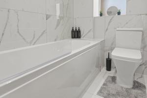 Chic & Comfortable 3-Bedroom Stay