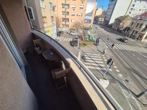 Vukov Spomenik Two-Bedroom Apartment with Terrace