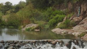 Aguas Antiguas Casa junto al Río