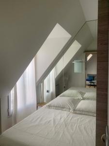 Confort à Paris, 8ème, galerie Lafayette, Louvre, champs Elysée