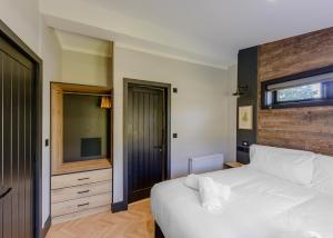 Rivendale Lodge Retreat