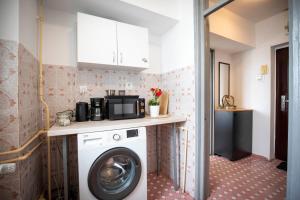 Old Town Luxe Retreat - Calea Victoriei CEC Bank