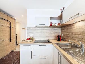 Apartment Le Curling B - Val Claret-45 by Interhome