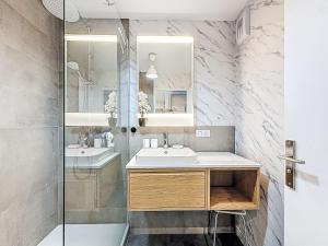 Apartment Le Curling B - Val Claret-45 by Interhome