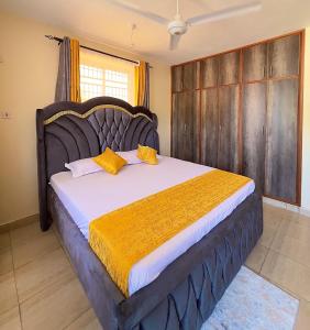 COZY Two BEDROOM