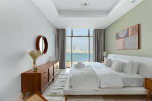 The 8 - Breathtaking Sea Views & Private Beach
