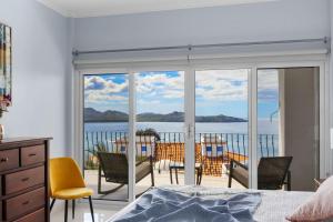 2 BR, Luxury Condo, Two Pools, Ocean Views